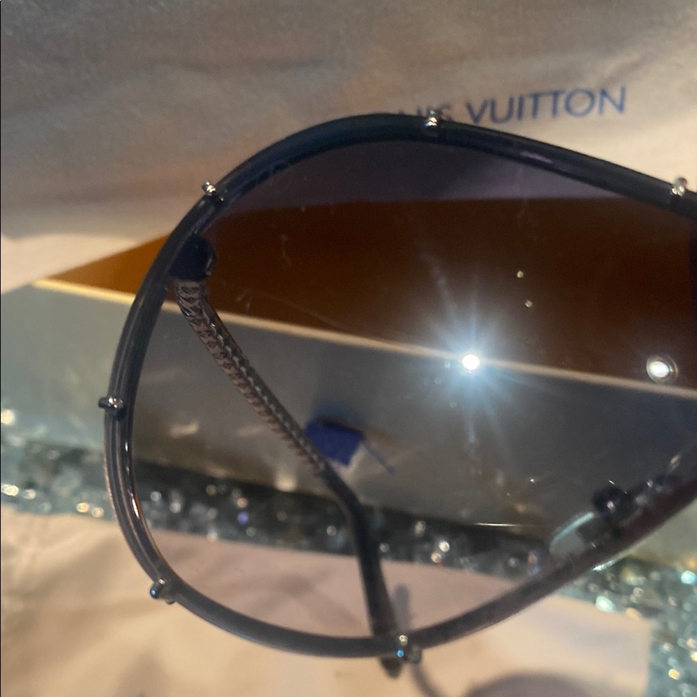 Louis Vuitton Black Sunglasses Modern Aviator Style - Picture 3 of 17